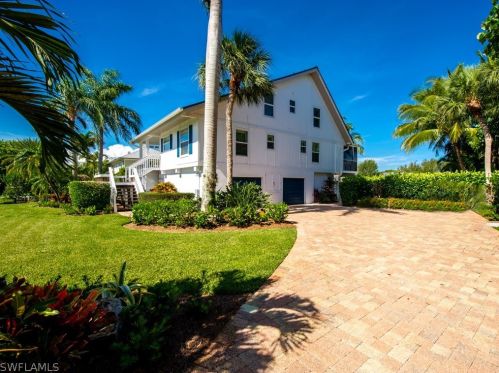 9027 Mockingbird Dr, Sanibel FL  33957-3609 exterior