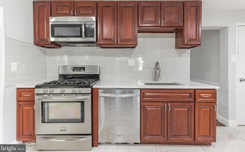 861 Powell St, Gloucester NJ  08030-2111 exterior