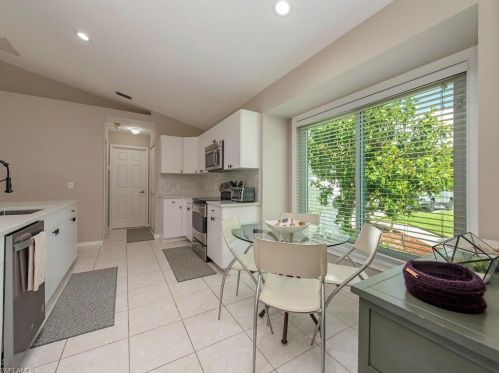 1082 Capri Dr, Naples FL  34103-2539 exterior