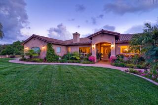 2377 Buena Creek Trl, Vista, CA 92084-7300