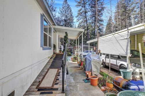 10 Wendy Cir, Grass Valley CA  95945-7037 exterior