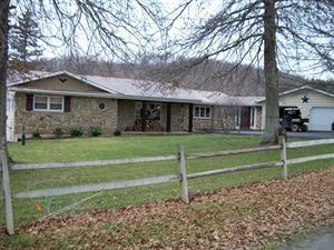 678 Grom Hill Rd, Inez, PA 16915-8509