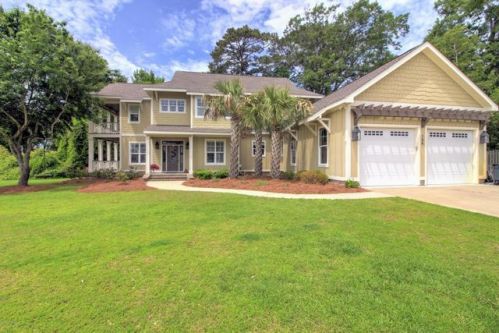 124 Break Water Dr, Newport, NC 28570-8425