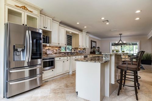 17320 Whirley Rd, Lutz FL  33558-4827 exterior