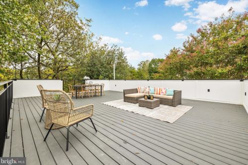 4624 Asbury Pl, Washington DC  20016-4325 exterior