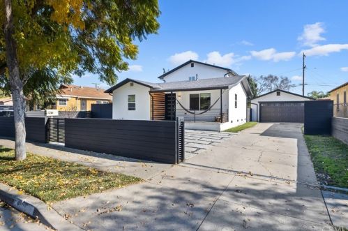 11660 El Granada Ave, Lynwood, CA 90262-3920