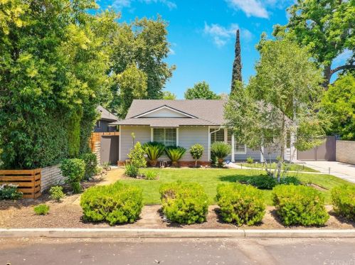 12129 Hesby St, North Hollywood, CA 91607-3025