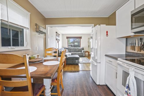 6927 35 Ave, Kenosha WI 53142-3942 exterior