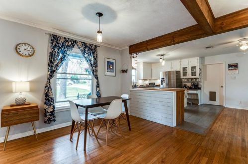 2213 Tierney Rd, Fort Worth TX  76112-3843 exterior