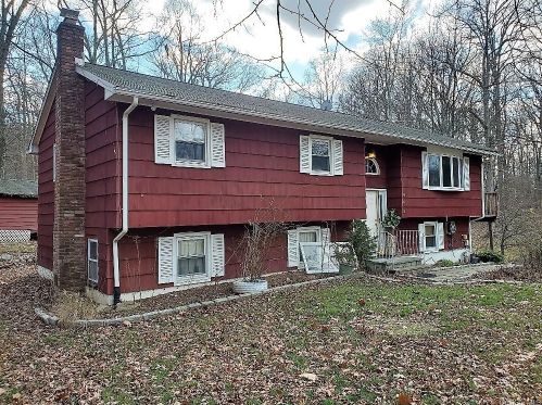 669 Viewland Dr, Yorktown Hgts, NY 10598-3723