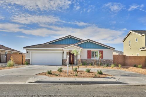 13038 Luna Rd, Victorville CA  92392-7273 exterior
