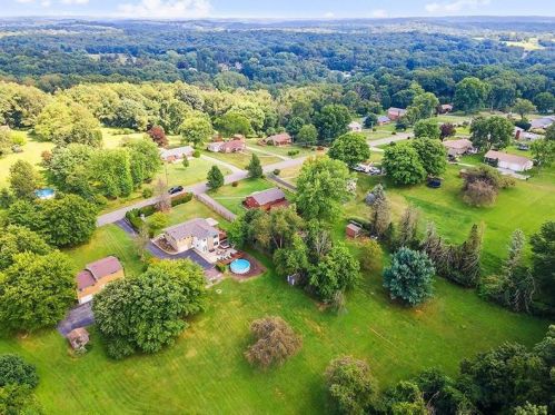 207 Haymont Dr, Gibsonia, PA 15044-9760