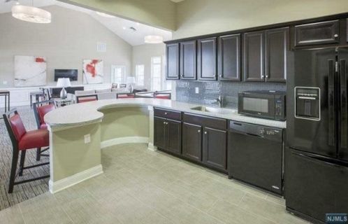 13 Iris Ln, Outwater NJ  07026-3560 exterior