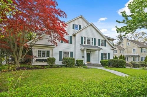 533 Highbrook Ave, New Rochelle NY  10803-2227 exterior