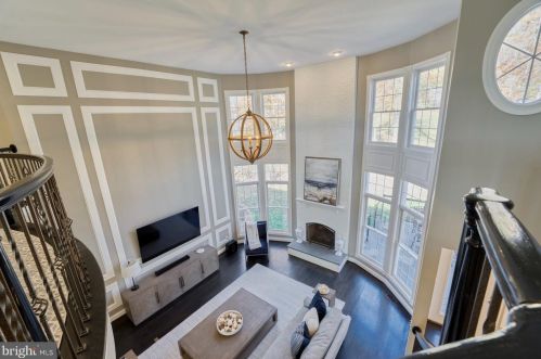 40280 Spectacular Bid Pl, Leesburg VA  20176-7173 exterior