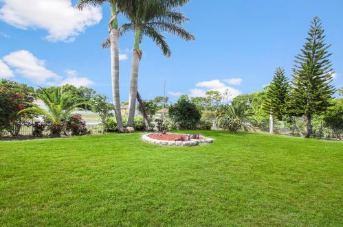 16893 Hamlin Blvd, Town Of Loxahatchee Groves FL  33470-1737 exterior