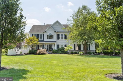 5661 Timberly Ln, Pipersville, PA 18947-1812