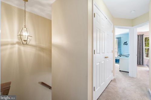 14238 Hunters Run Way, Gainesville VA  20155-4408 exterior