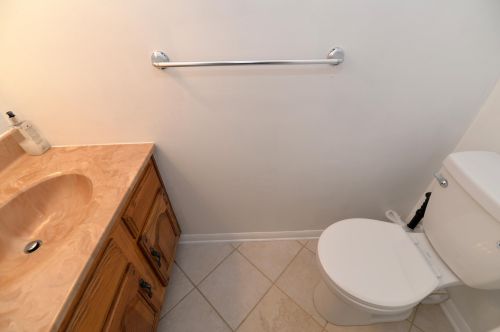 1566 Grn Edge Dr, Florence KY  41042-7099 exterior