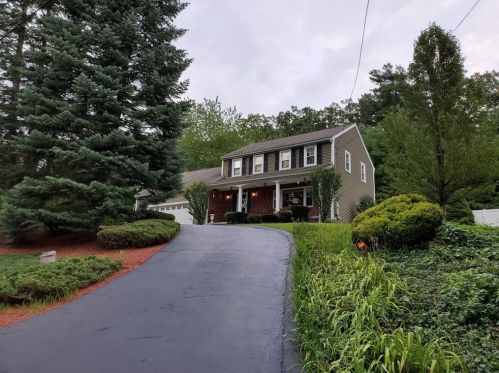 37 Merrill Rd, Sutton, MA 01590-3883