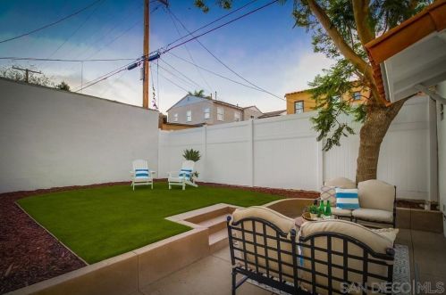 3124 Dumas St, San Diego CA 92106-1318 exterior