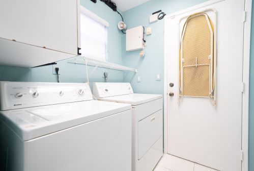 6376 Kings Gate Cir, Delray Beach FL  33484-2429 exterior