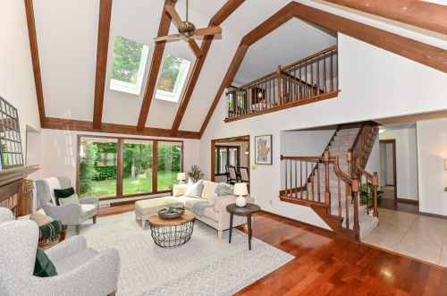 12427 Golf Dr, Thiensville WI  53092-2462 exterior