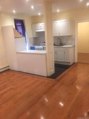 4419 Bruner Ave, Bronx, NY 10466-1213