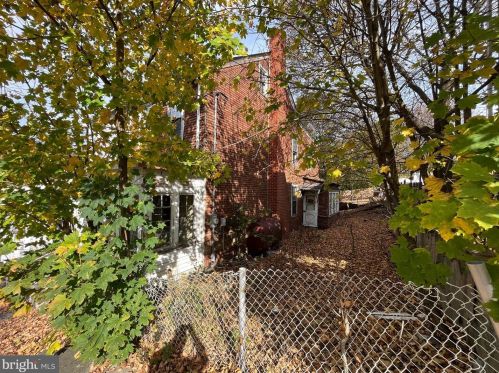 115 7th St, Coaldale, PA 18218-1123