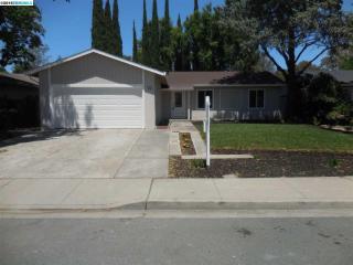 2200 Lopez Dr, Antioch, CA 94509-4512