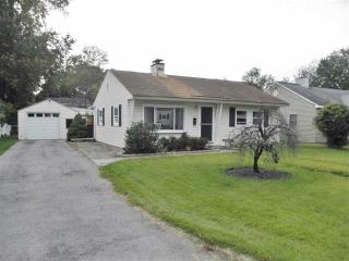 11 Harriet St, Albany, NY 12205-5009