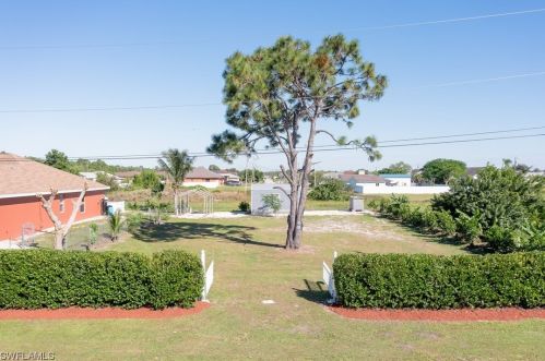 1302 Fred Ave, Lehigh Acres, FL 33971-4937