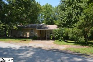 421 Cedar Cir, Easley, SC 29642-1131