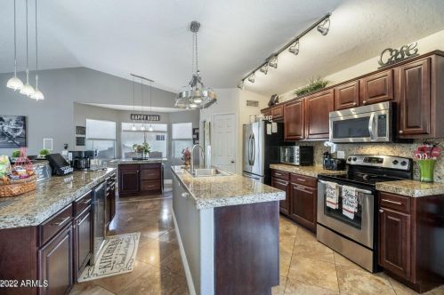 6025 Beck Ln, Scottsdale AZ  85254-1918 exterior