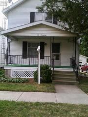 1017 Roosevelt St, Fremont, OH 43420-1834