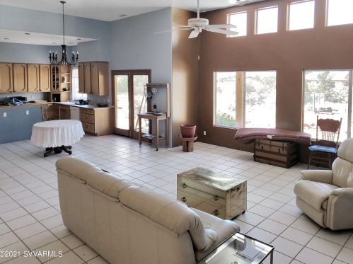 35 Sedona Rd, Sedona AZ 86351-7215 exterior