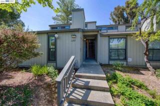 1489 Ashwood Dr, Pacheco CA  94553-5342 exterior