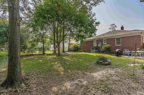 1512 Summerland Dr, Cayce-West Columbia SC  29033-2820 exterior