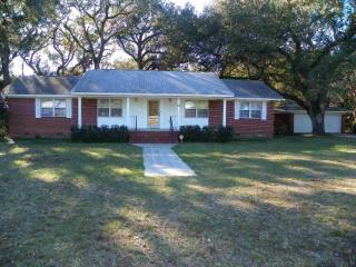 6107 Confederate Dr, Pensacola, FL 32503-7512