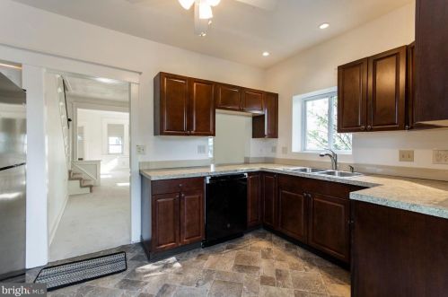 326 Laughead Ave, Boothwyn, PA 19061-4058