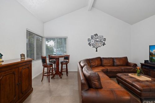 1373 Cody Ct, Upland CA  91786-2123 exterior