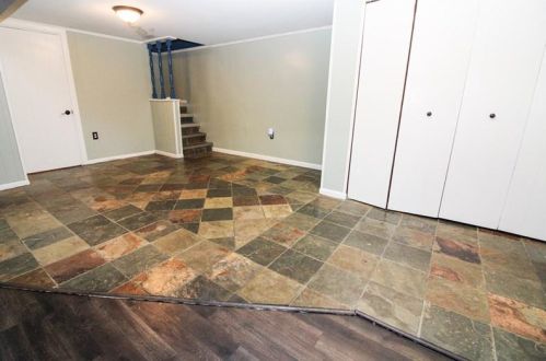 1560 Berkshire Ave, Pittsburgh PA  15226-2476 exterior