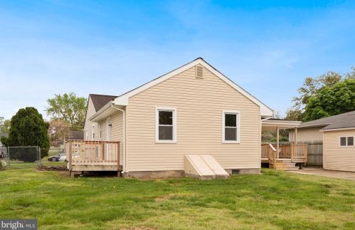 237 Grand Ave, Blenheim NJ  08012-3843 exterior