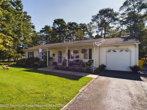 300 Albert Ave, Lakewood NJ  08701-5405 exterior