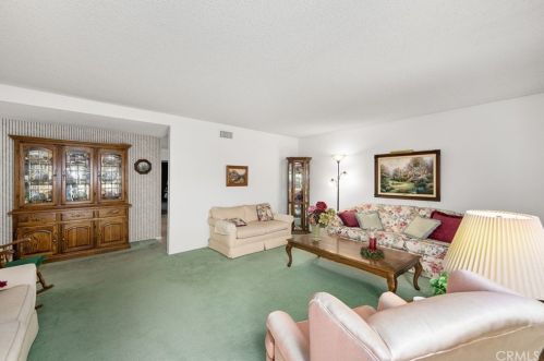 16457 Heathfield Dr, Whittier CA  90603-3203 exterior