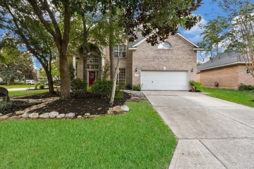 18 Sleeping Creek Pl, Conroe TX  77384-5044 exterior