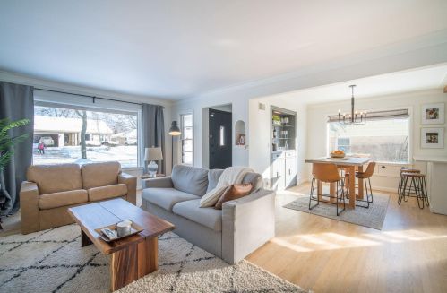 3265 93rd St, Milwaukee WI  53222-3510 exterior