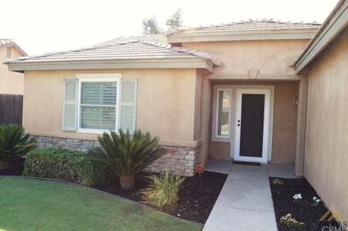 616 Vermillion Dr, Bakersfield, CA 93312-6504