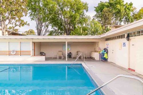 24 Center St, Redlands CA  92373-8102 exterior