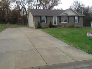 1508 Sunshine Dr, Clarksville, TN 37042-3896